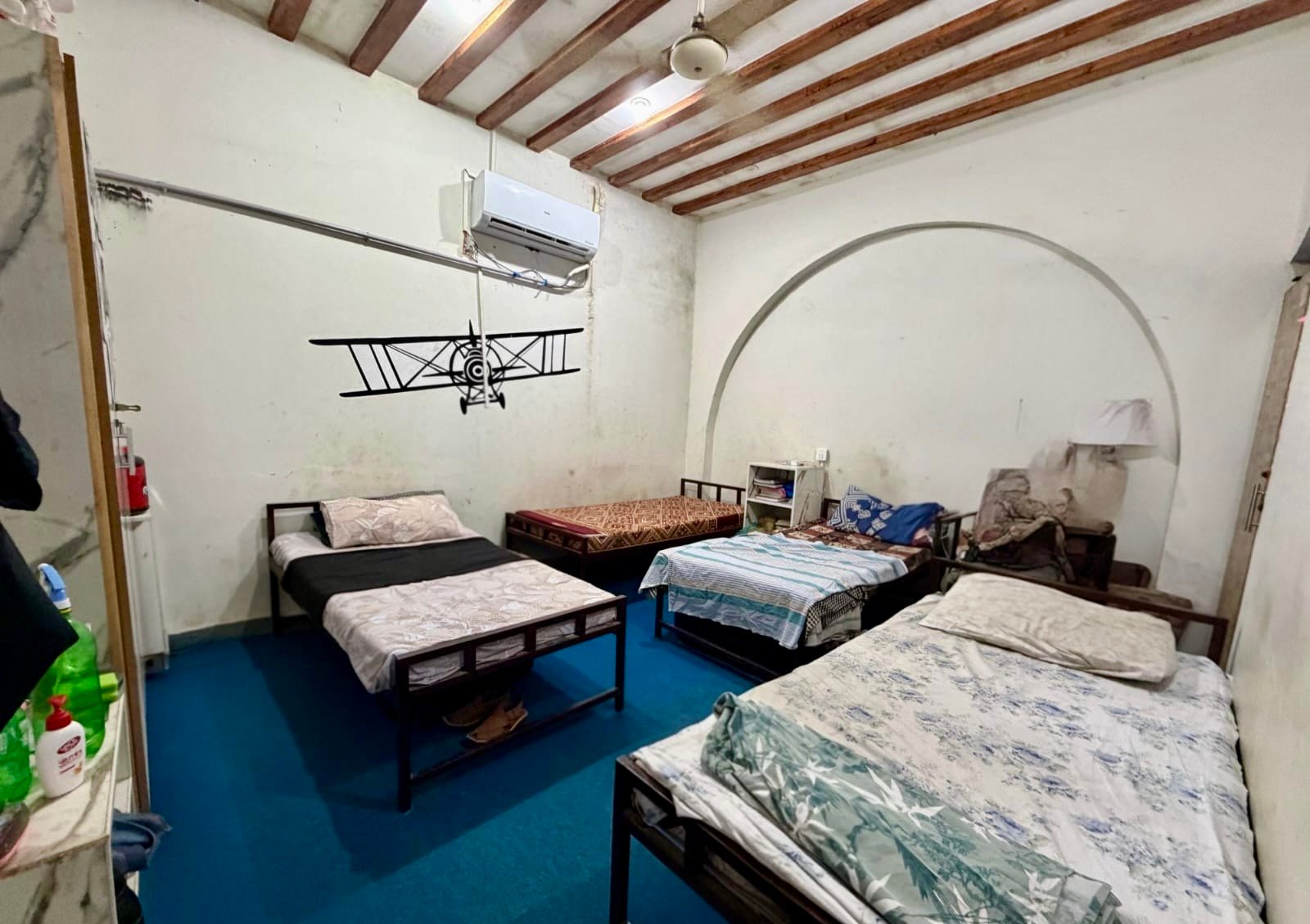 4 Seater Room