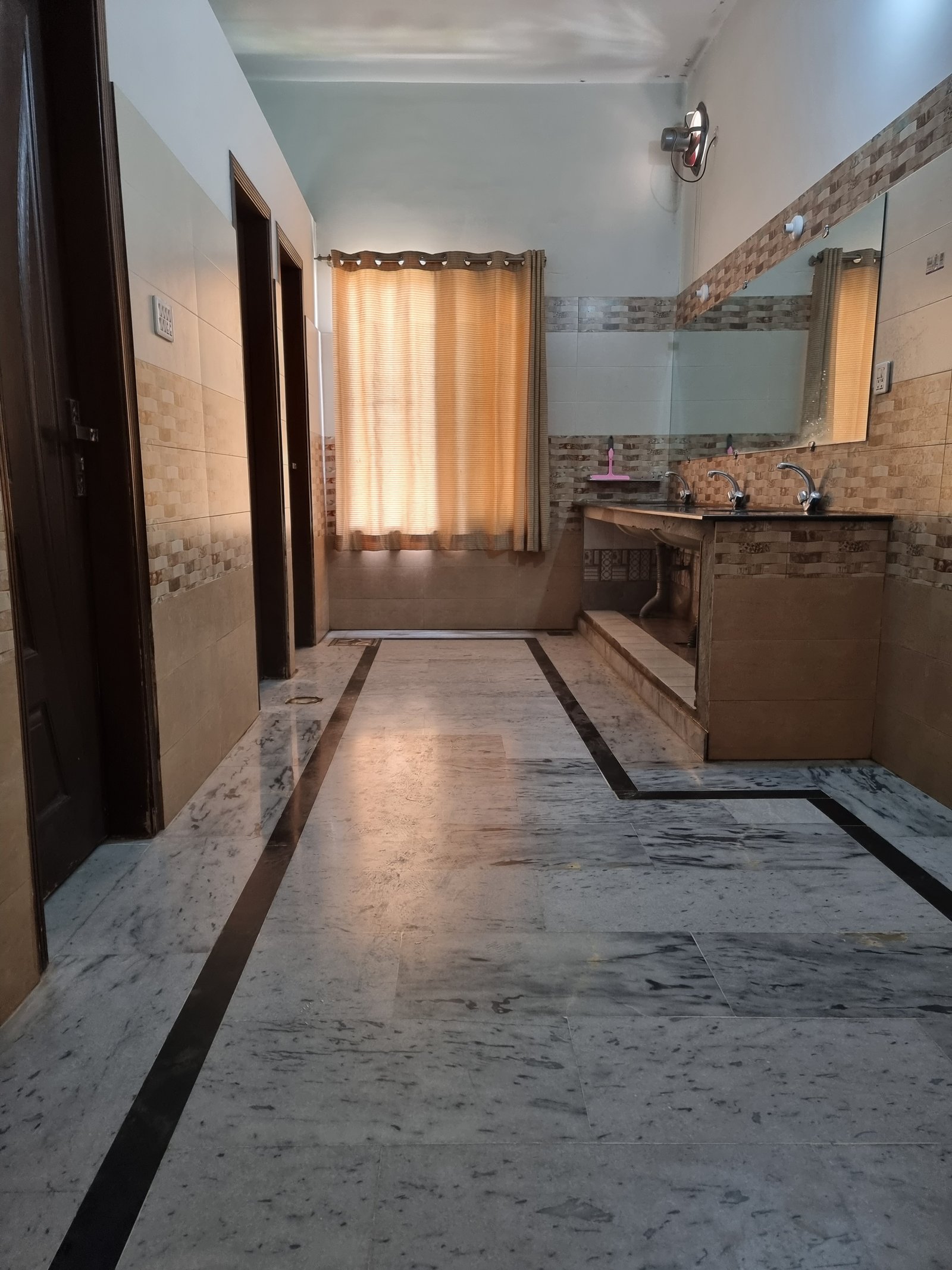 Common Washrooms